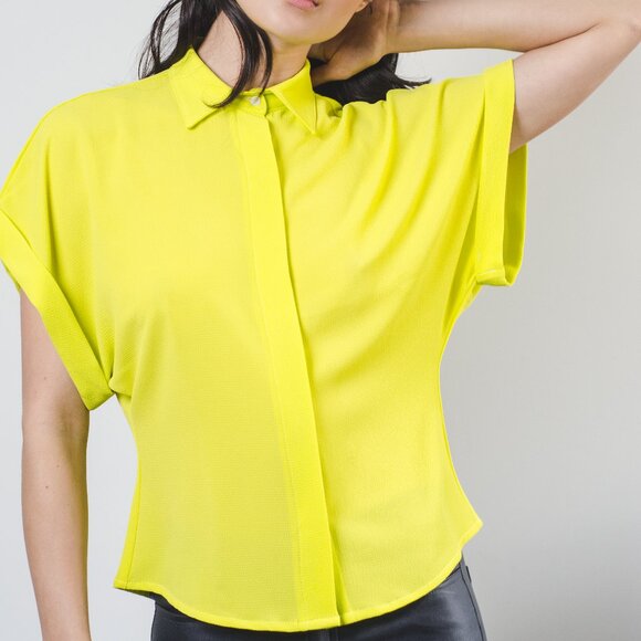 Pre-loved Kimono-Style Sleeve Top in Neon Yellow. - Picture 4 of 7